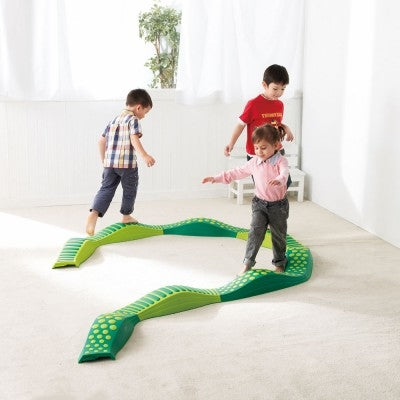 Wavy Tactile Balance Path